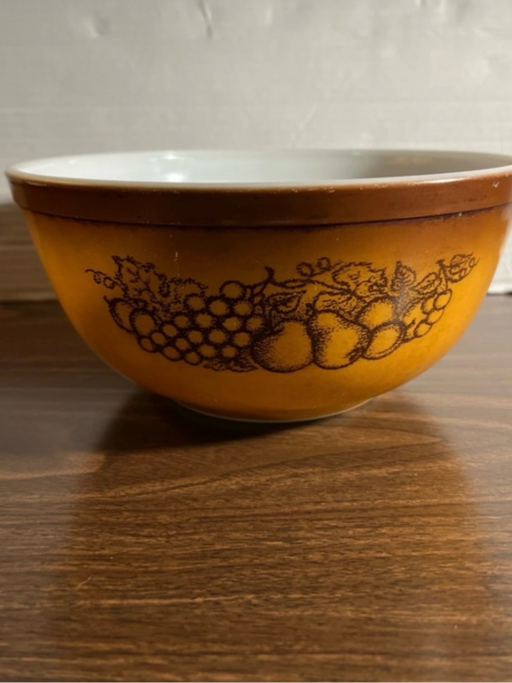 Vintage Pyrex Old Orchard Mixing bowl